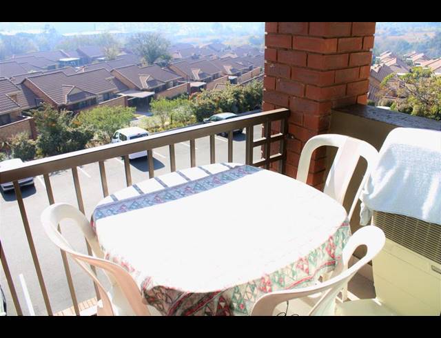 1 BEDROOM APARTMENT FOR SALE IN OLIVEDALE